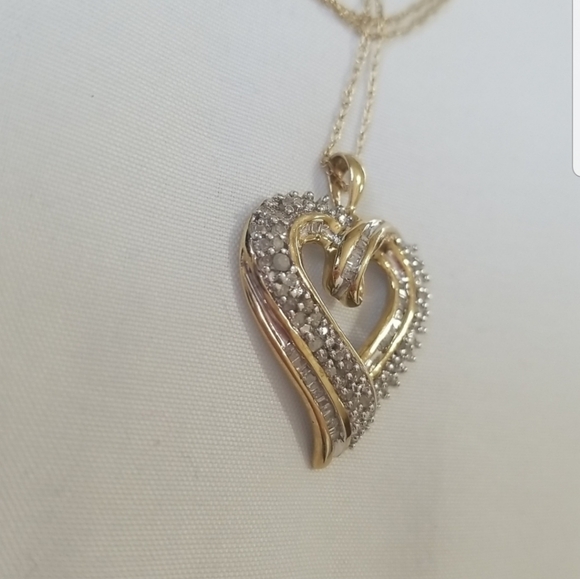 10K Yellow Gold Diamond Heart Necklace - Picture 3 of 11